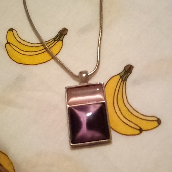 boutique Jewelry - 🥰3/$25 EUC Lia Sophia EUC  silver necklace with stunning pendant.